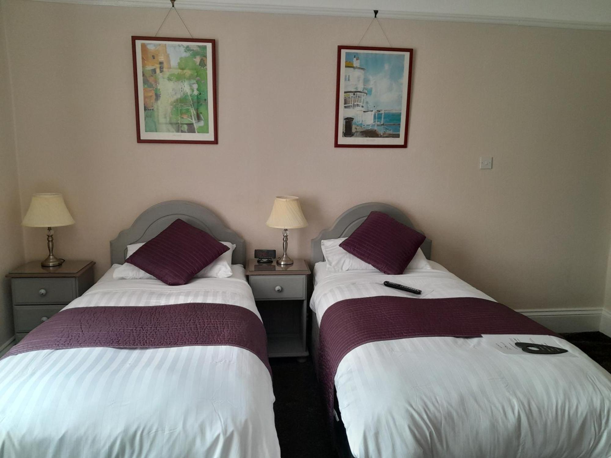 Relax At Rosscourt Guest House-Free On Site Parking (Adults Only) Борнмут Экстерьер фото