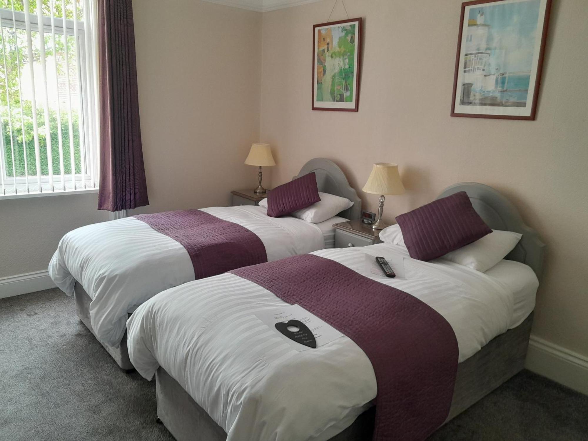 Relax At Rosscourt Guest House-Free On Site Parking (Adults Only) Борнмут Экстерьер фото