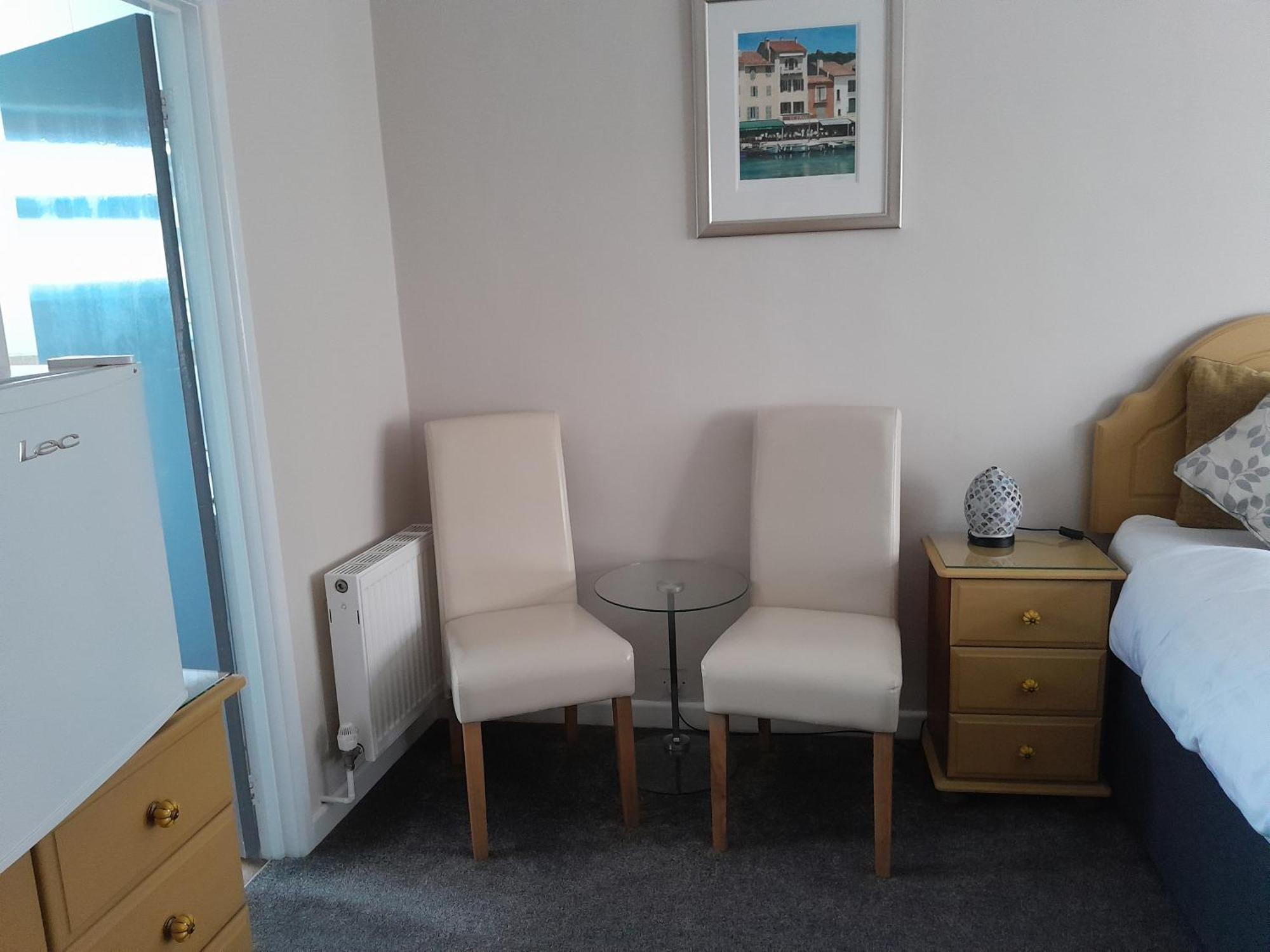 Relax At Rosscourt Guest House-Free On Site Parking (Adults Only) Борнмут Экстерьер фото