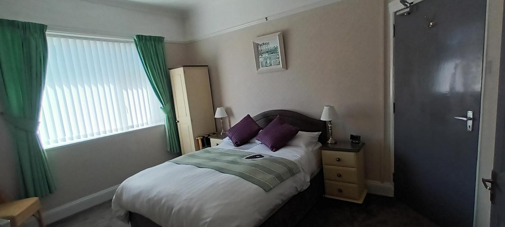 Relax At Rosscourt Guest House-Free On Site Parking (Adults Only) Борнмут Экстерьер фото